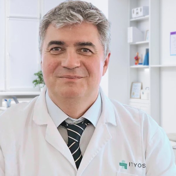 Dr. Óscar Aguilera